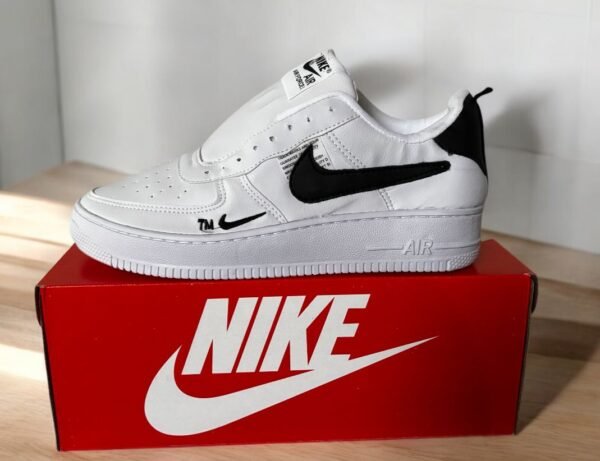 Tênis Nike Air Force TM