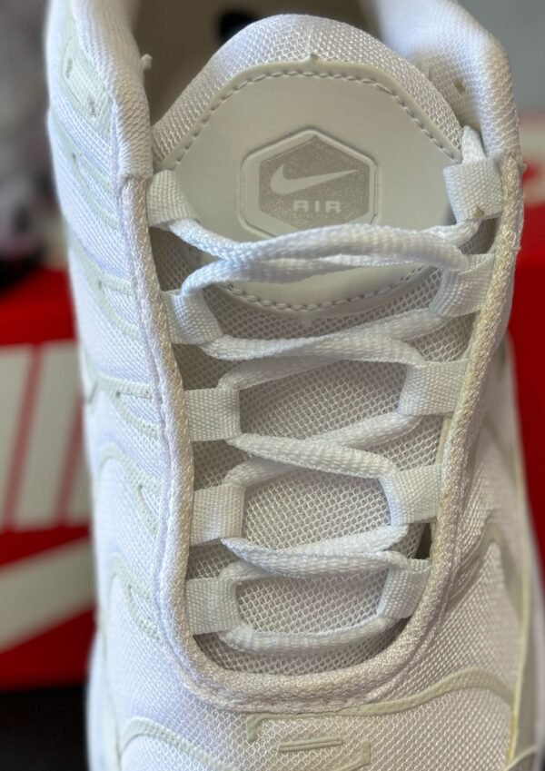 Tênis Nike Air Max Plus, branco - Imagen 3
