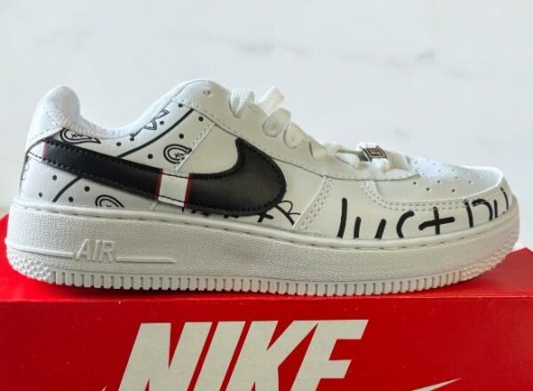 Tênis Nike Air grafite, branco e preto